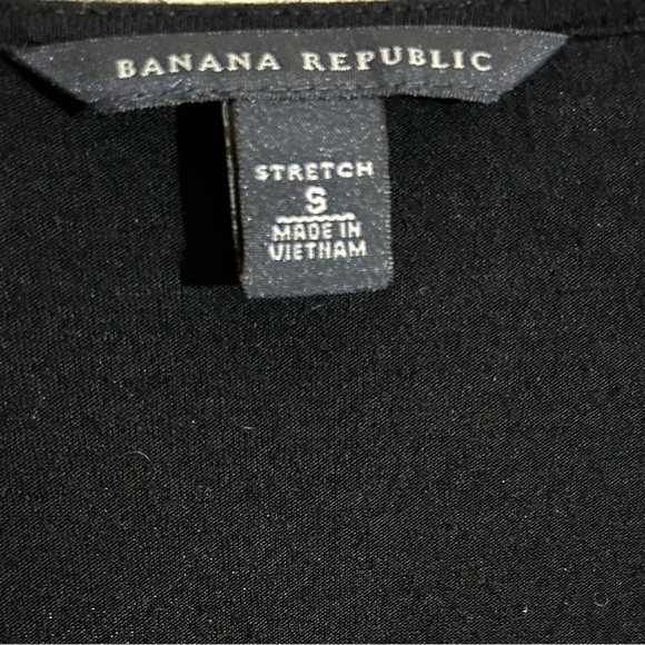 Banana Republic Women’s Cap Sleeve V-Neck Twist Front Top Stretch Size Small - Picture 6 of 10